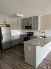 6240 Burbank Crossing Loop in Montgomery, AL - Foto de edificio - Building Photo