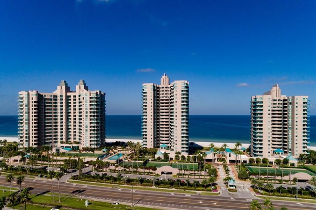 1560 Gulf Blvd in Clearwater, FL - Foto de edificio - Building Photo