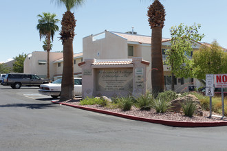 Riverwood Apartments I & II in Laughlin, NV - Building Photo - Building Photo