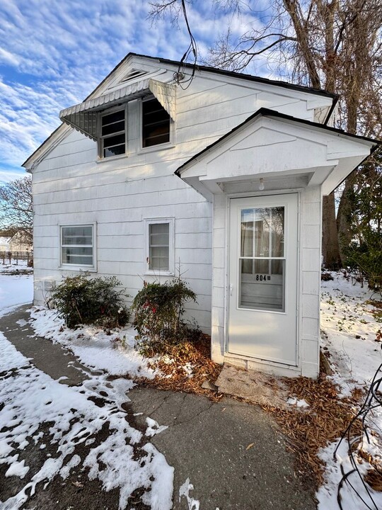 804 Maple St in Elizabeth City, NC - Foto de edificio