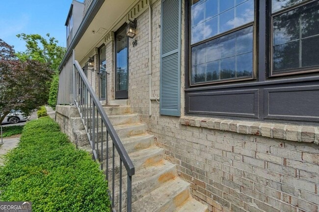 property at 98 La Rue Pl NW