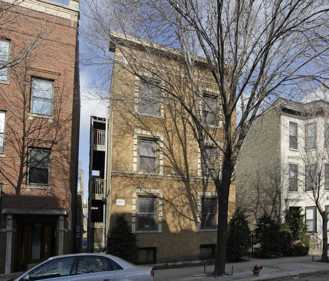 856 W Fletcher St in Chicago, IL - Building Photo - Building Photo