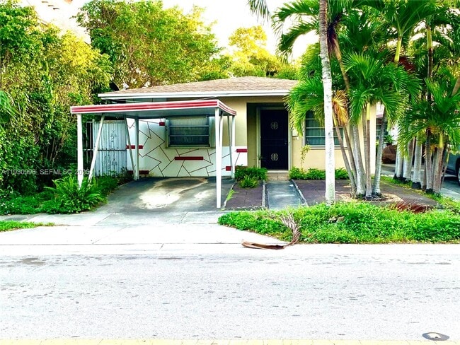 property at 2814 SW 7th St