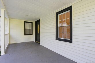 39 Cox Ave in Armonk, NY - Building Photo - Building Photo
