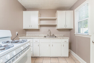 2064 Jefferson Ave in Memphis, TN - Building Photo - Building Photo