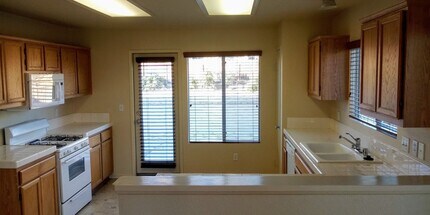 71538 Sunnyvale Dr in Twentynine Palms, CA - Building Photo - Building Photo