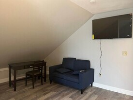 423 King St in Littleton, MA - Building Photo
