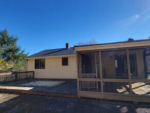 8 Pine Tree Dr in Plainville, MA - Building Photo - Building Photo