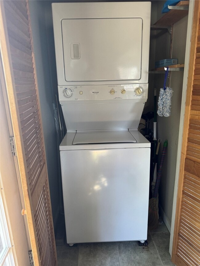 3934 Fernwood Dr in Houston, TX - Building Photo - Building Photo