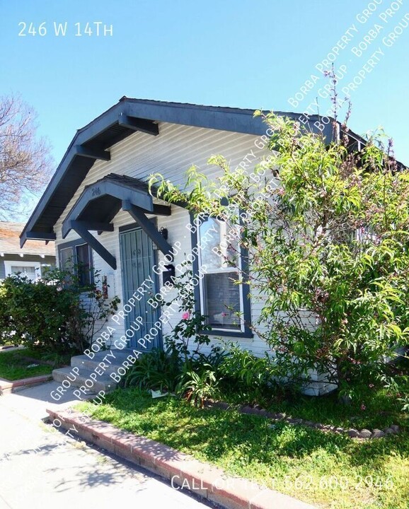 246 W 14th St in Long Beach, CA - Building Photo