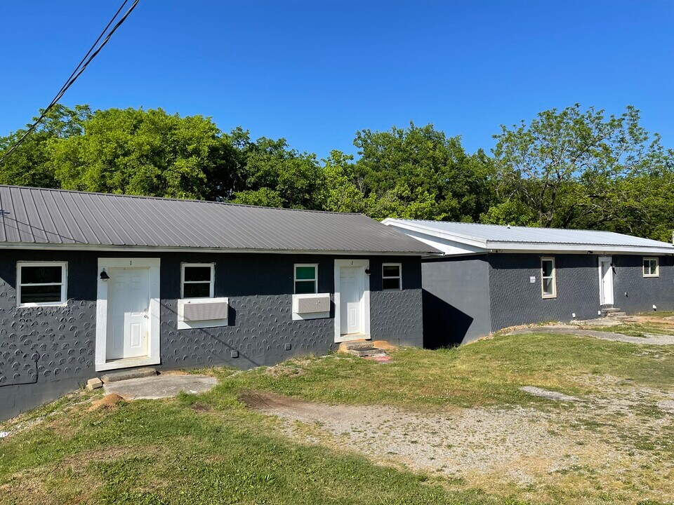 737 6th St NE in Cleveland, TN - Foto de edificio