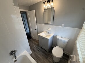 906 Alcyon Dr in Bellmawr, NJ - Building Photo - Building Photo