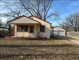 561 N Knight St in Wichita, KS - Building Photo