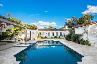 113 NE 101st St in Miami Shores, FL - Building Photo