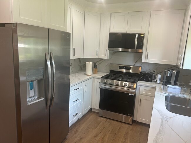 208 N La Plaza, Unit 208NLaPlaza