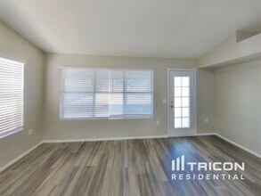 6842 N 78th Ave in Glendale, AZ - Building Photo - Building Photo