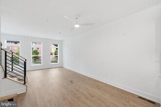 5548 Topaz Ln in Bethesda, MD - Building Photo - Building Photo