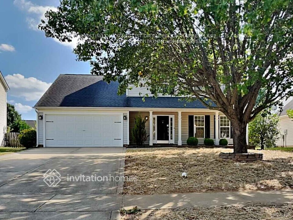 12822 Beddingfield Dr in Charlotte, NC - Building Photo