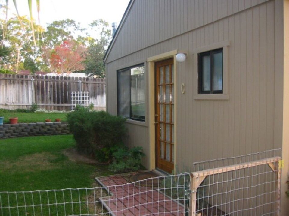 480 Kentucky St in San Luis Obispo, CA - Building Photo