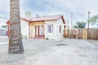 807 N Brown Ave in Casa Grande, AZ - Foto de edificio - Building Photo