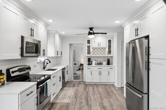 97 Grant Dr in Riverhead, NY - Building Photo - Building Photo