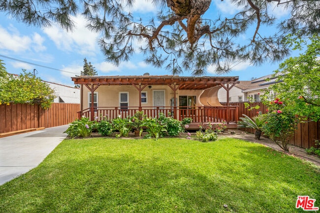 property at 609 Padilla St