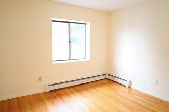 72 Martensen St in Quincy, MA - Building Photo - Building Photo