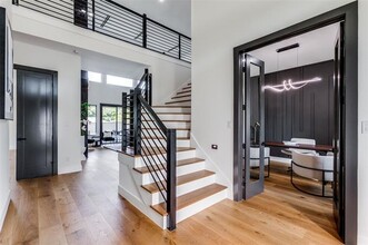 10923 Marsh Ln in Dallas, TX - Building Photo - Building Photo