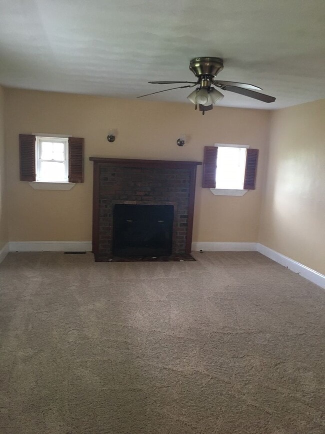 312 Neoma Dr in Norfolk, VA - Building Photo - Building Photo