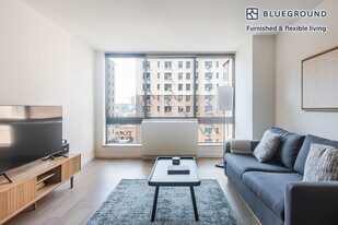 255 W 94th St in New York, NY - Building Photo