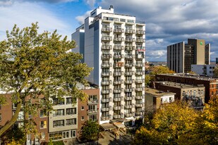 Le Manoir LaFontaine in Montréal, QC - Building Photo