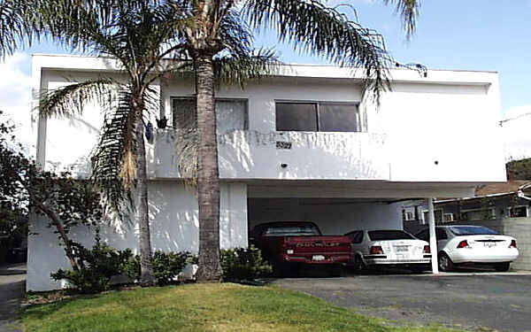 5327 Auckland Ave in North Hollywood, CA - Building Photo - Building Photo