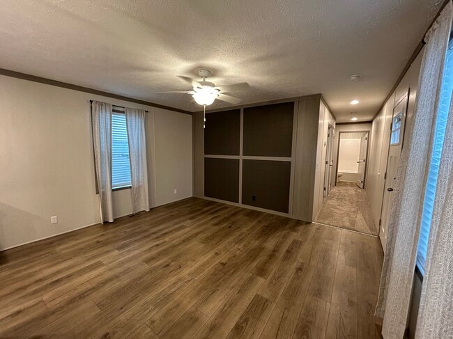 683 Oregon St in Belleville, MI - Building Photo - Building Photo