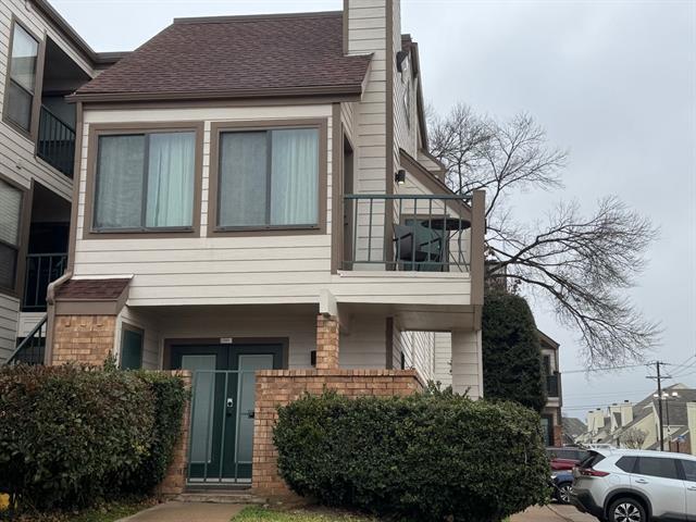property at 2310 Bamboo Dr