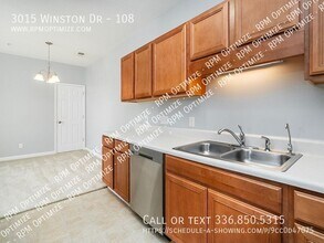 3015 Winston Dr in Burlington, NC - Building Photo - Building Photo