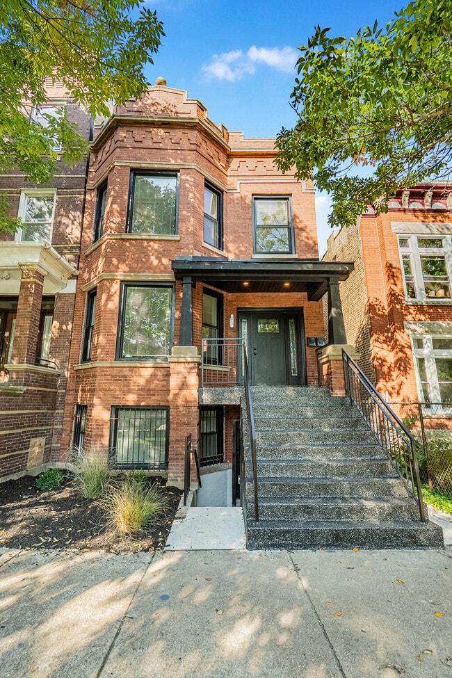 property at 1442 N Kedzie Ave