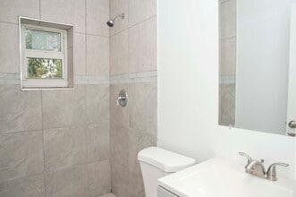 12322 NE 6th Ave in North Miami, FL - Building Photo - Building Photo