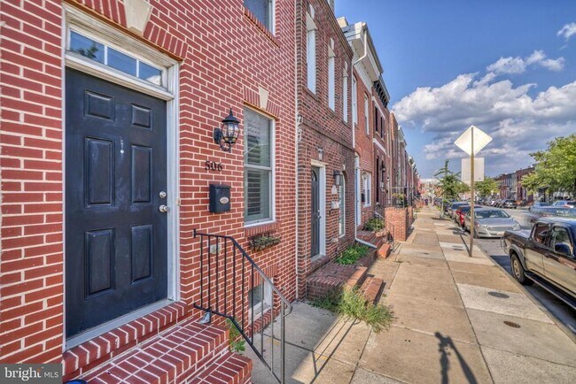 property at 506 E Fort Ave