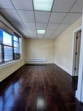 30 W Kingsbridge Rd in Bronx, NY - Building Photo - Building Photo