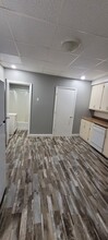 810 Mulberry St, Unit A in Jefferson City, MO - Building Photo - Building Photo