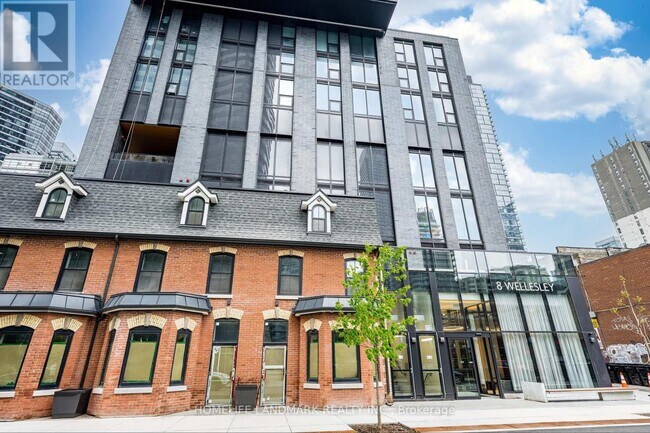8-4708 Wellesley St W in Toronto, ON - Building Photo - Building Photo