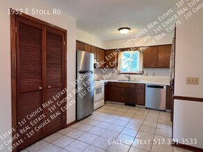 1952 E Stoll Rd in Lansing, MI - Building Photo - Building Photo