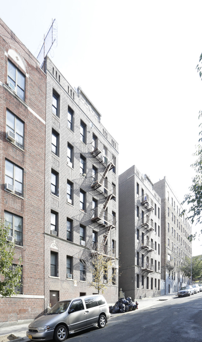115 McClellan St in Bronx, NY - Building Photo - Building Photo