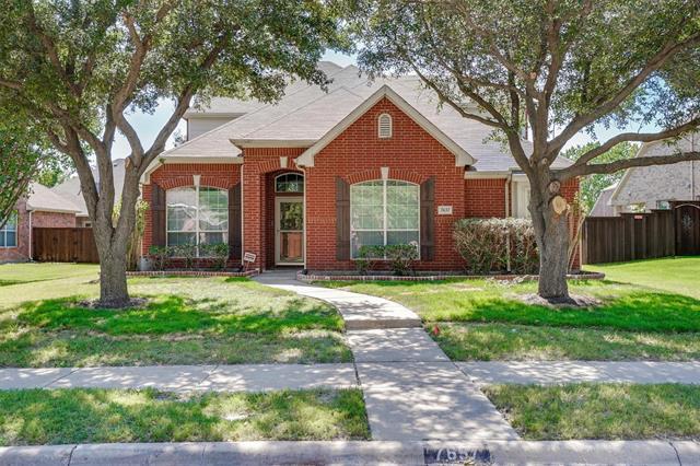 7657 Ravenhill Dr in Frisco, TX - Foto de edificio