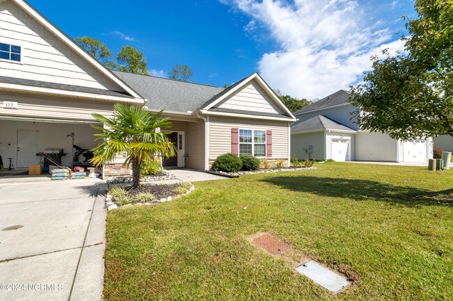 132 Mittams Point Dr in Jacksonville, NC - Building Photo - Building Photo