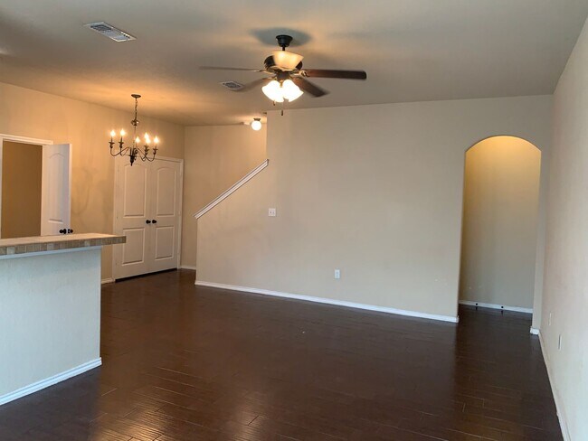 201 Anne Louise Dr in New Braunfels, TX - Building Photo - Building Photo