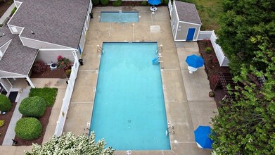 600 Reusens Rd, Unit E53 in Lynchburg, VA - Foto de edificio - Building Photo