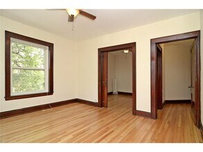 1401 Willow St in Minneapolis, MN - Building Photo - Building Photo