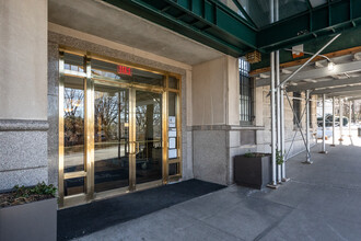 222 Riverside Dr in New York, NY - Building Photo - Building Photo