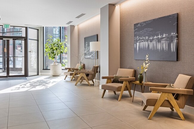 14 W Broadway in Boston, MA - Building Photo - Building Photo